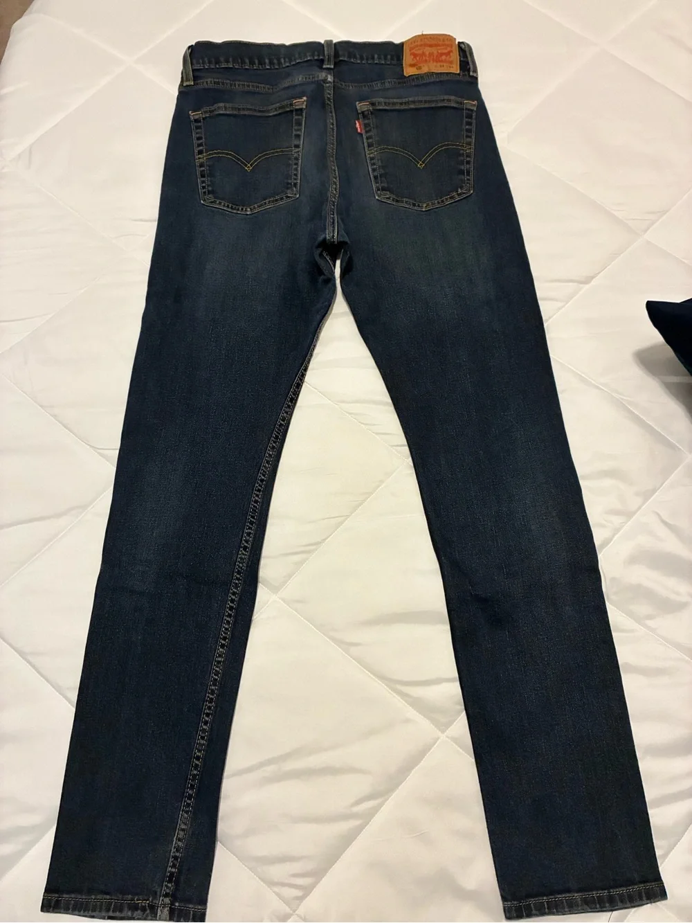 Levi's Men’s Slim Straight Jeans in Indigo Blue